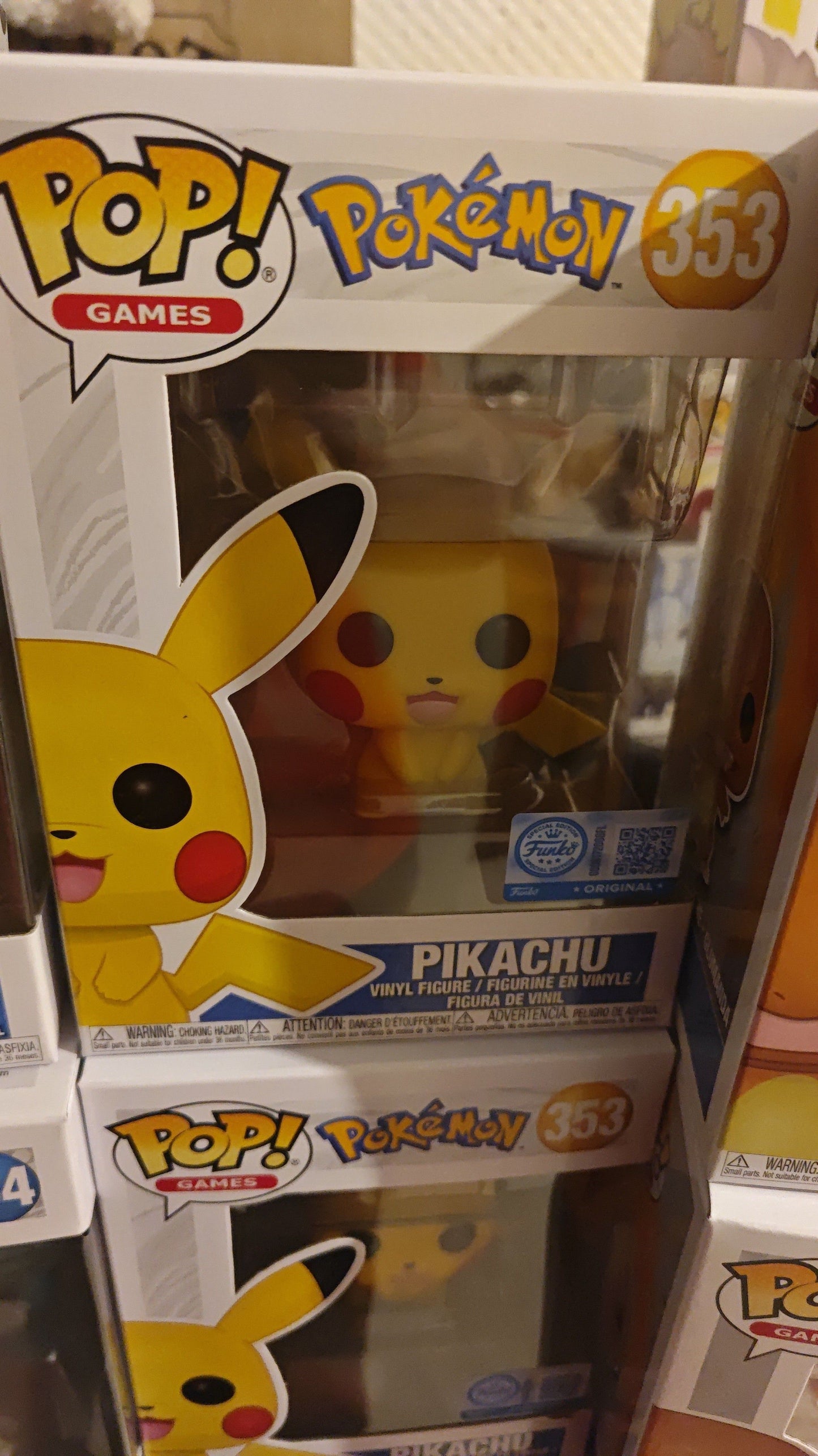 Pokemon Funko Pop : Pikachu 353 Funko Edition